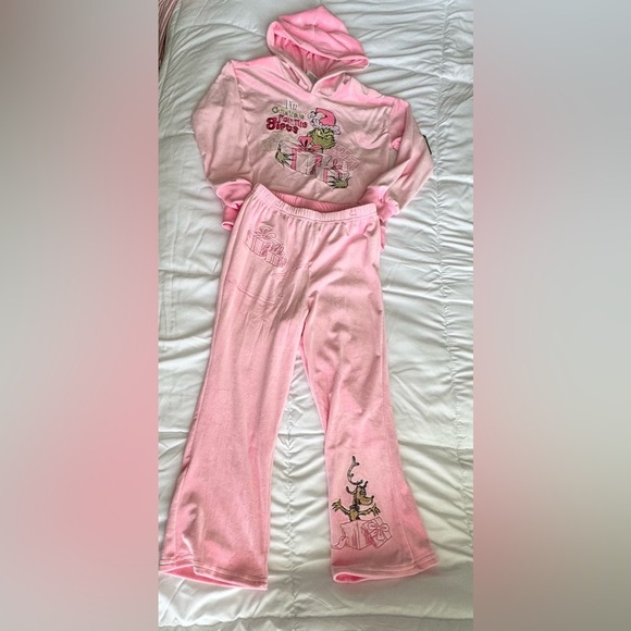 The grinch joggers set - Picture 1 of 7